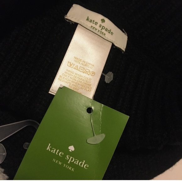 Kate Spade Black Daydreamer Pom Pom Beanie Hat Women's One Size - Picture 3 of 3